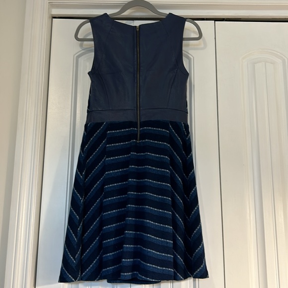 J fresh A line dress. Figure flattering. - Picture 4 of 5